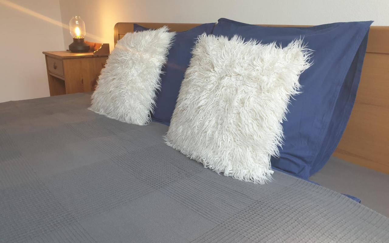 B6 Apartman Veszprem Bagian luar foto
